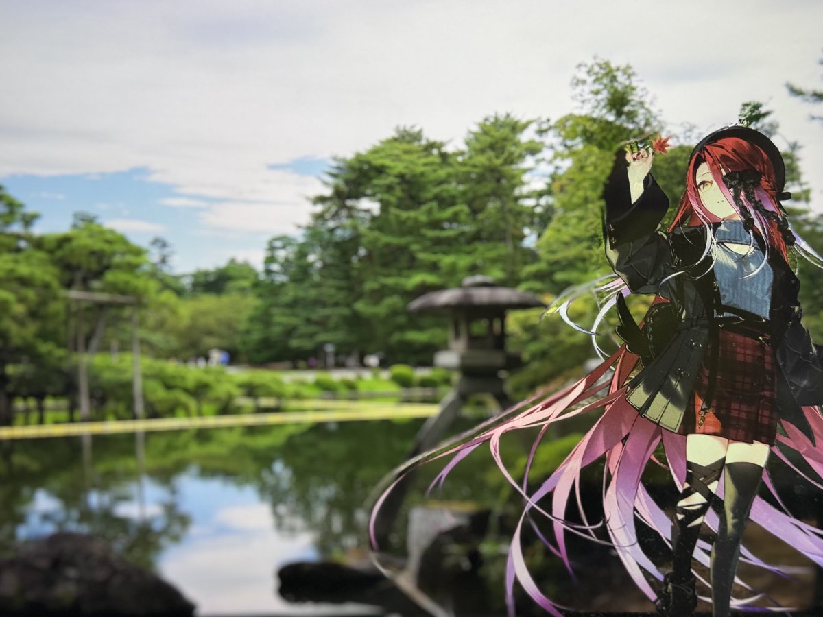 mayu__ge's tweet photo. OTSSのアクスタ、カメラ目線じゃないからかポートレートで撮った時のそれっぽさがすごく良い
存在しない記憶… https://t.co/VuEHgrKCK7