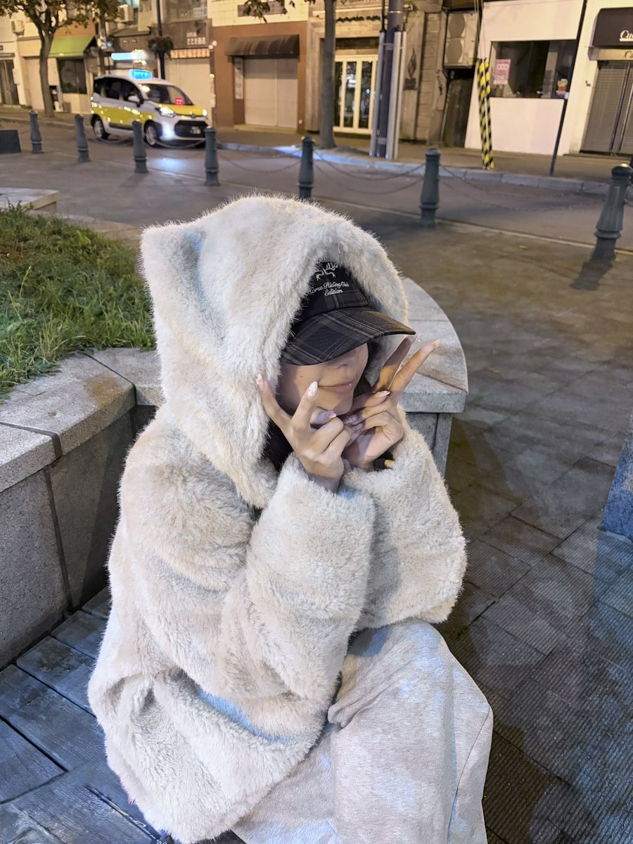 natsu_ct0317's tweet photo. 寒くなってきたなたんの私服❄︎ https://t.co/wXvVZbZ30Z