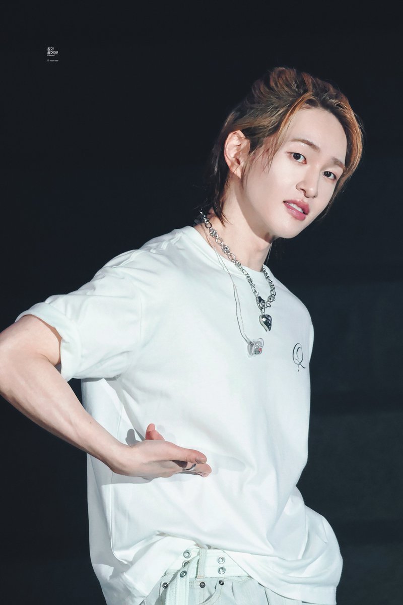 wldrlqhfrjdi's tweet photo. 261003 #온유 #ONEW

#ONEWTHELIVE #ONEW_THE_LIVE_Q https://t.co/Kvh6V570d8