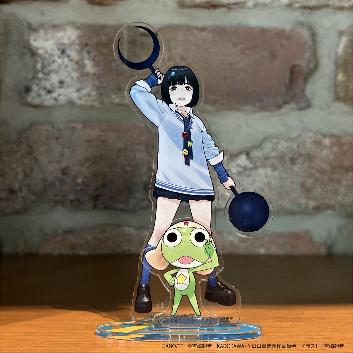 keroro_anime's tweet photo. ＼本日予約締切📣／
あのちゃんとケロロのコラボグッズが
吉崎観音先生描き下ろしイラストで新登場☆
Tシャツ、アクリルスタンド、ステッカーセットの3商品！
予約期間は本日まで！ この機会をお見逃しなく！

先行予約期間：2026年10月6日(火)23:59まで

☆ご予約はこちらから
https://t.co/lyvJPZ67Xy
#ケロロ軍曹