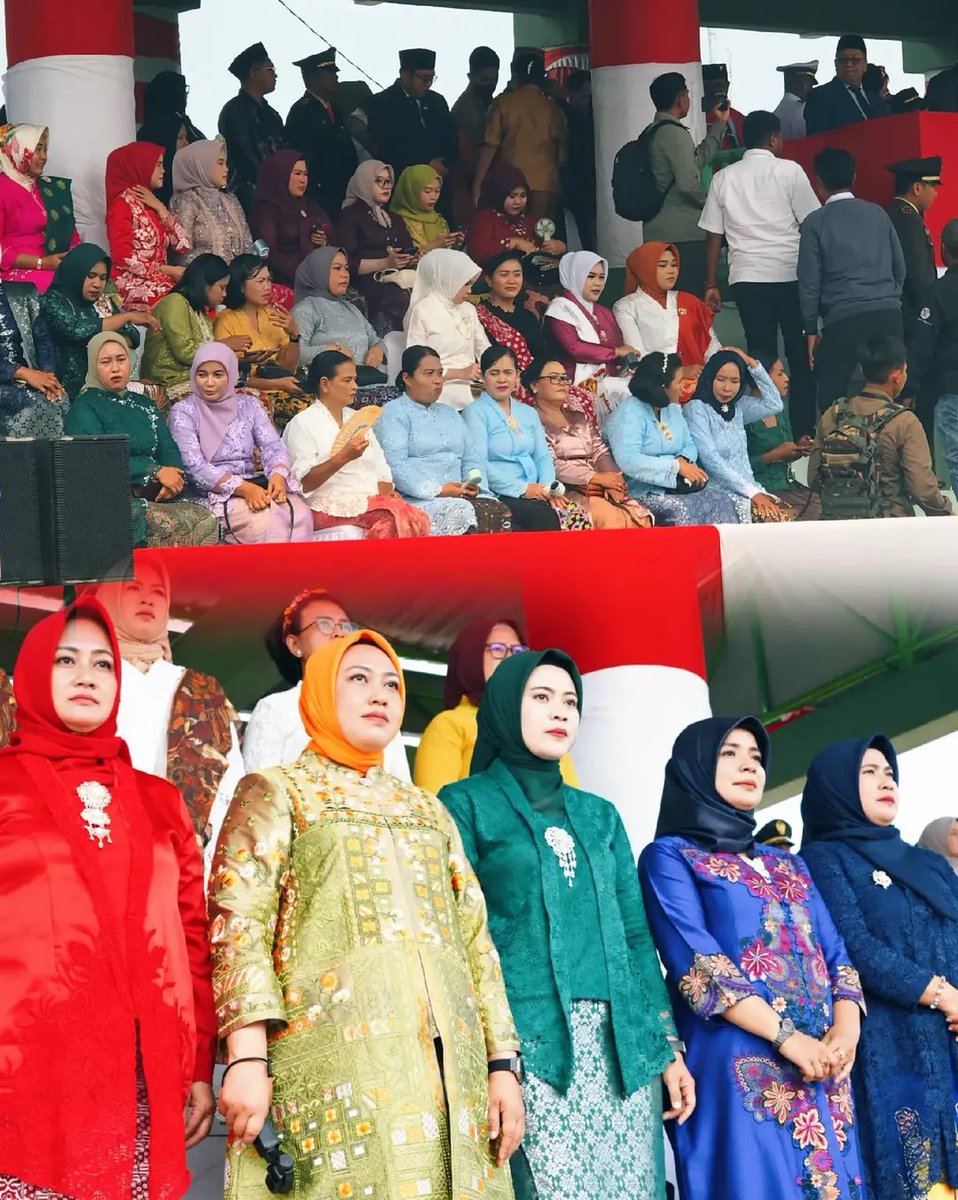 BrajaVira's tweet photo. Danrem 173/PVB Pimpin Upacara HUT ke-81 TNI, Momentum Bersejarah bagi Papua Tengah dengan Terbentuknya Kodam XXIX/Mambruk

@infonabire #huttni81 #huttni @tni_ad @Puspen_TNI #nabire_tiktok_comunity #papuatengah https://t.co/ztO7aSUv2L