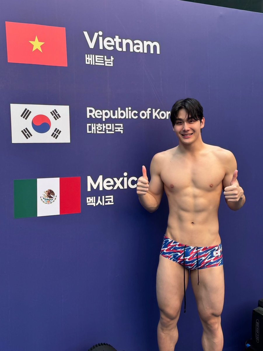 Double_A007's tweet photo. อยู่ๆ ก็อยากว่ายน้ำ 🩷🩷

IG : ttaetae_woo
#finswimming https://t.co/QGWyArnand