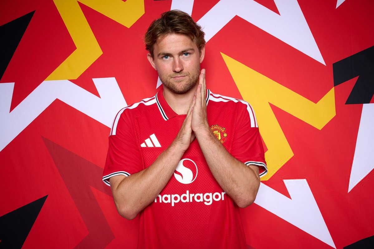 mufcMPB's tweet photo. 🚨 JUST IN:

Matthijs de Ligt has looked ‘GOOD’ since returning to full Manchester United training and is CLOSING IN on a return. #MUFC [@SullyTalkz] https://t.co/zWkq9wxWCP