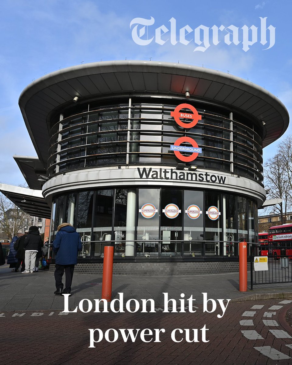 Telegraph's tweet photo. London has been hit by a major power cut.

Thirty-three postcodes across the capital lost power on Monday morning following a “fault on an underground electricity cable”, UK Power Networks said.

🔗 https://t.co/yuaPlF6Vr8 https://t.co/4Xsmuo6FUL
