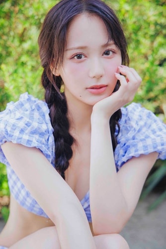 TOWER_Books's tweet photo. 麻丘真央さん メモリアル写真集『ニジの向こう』予約開始🎊

写真集＋アクスタ「プリンセスまおすけver.」がセットになったタワーレコードスペシャルセットも発売決定！

タワーレコード限定特典は生写真🎁

ご予約はこちら⇒

タワーレコードスペシャルセット
https://t.co/Fdu48yCzYM

通常版
https://t.co/NCtlNTLAVr

#麻丘真央 #ナナニジ 
#麻丘真央_メモリアル写真集 
@mao_asaoka227
@maosukememorial