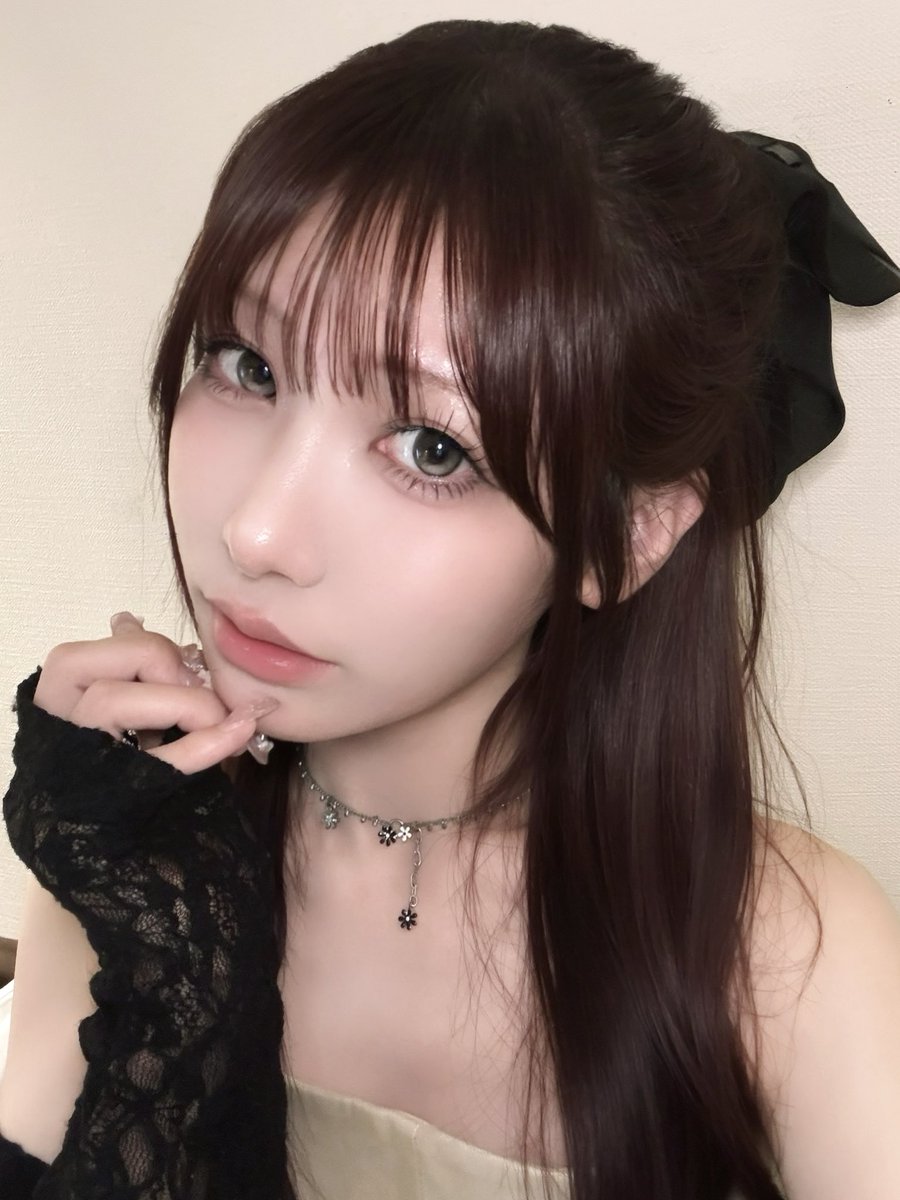 ria_revolution's tweet photo. メロ度 🖤🖤🖤🖤🖤 https://t.co/5dJqmUV8RO