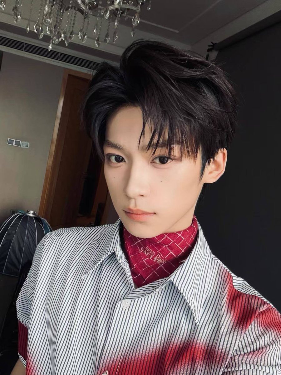 SweetCorns0714's tweet photo. 【On This Day】 10/5/2025

🫧🐟

From ziyu on Instagram.

#ziyu #TianZiyu #leipeng99 

https://t.co/6zGXYIfCKe https://t.co/FdK42KFXqa