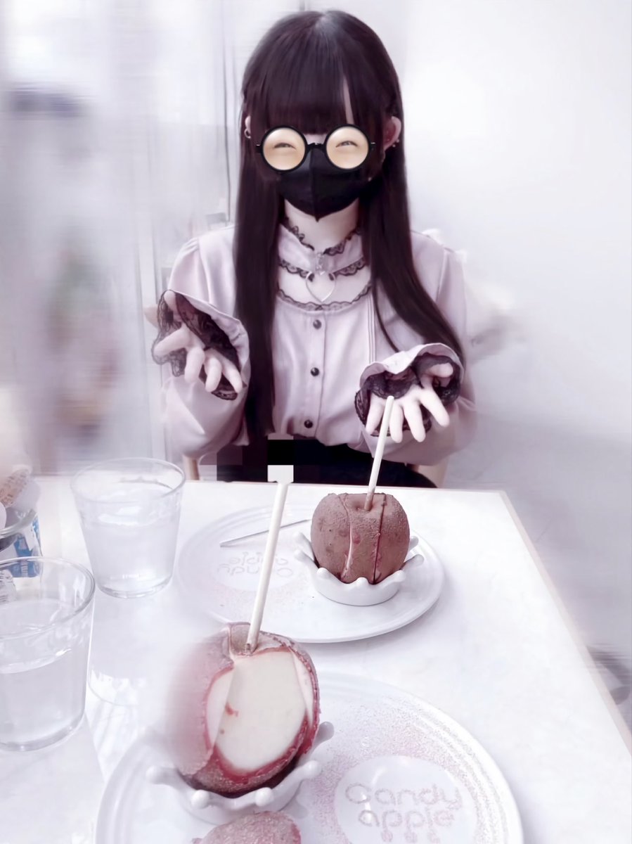 rori7775's tweet photo. 顔面いがいは可愛くしてた頃
 #地雷系女子  #病み垢さんと繋がりたい  #病み垢さんフォロバ https://t.co/JdWYXdZCws