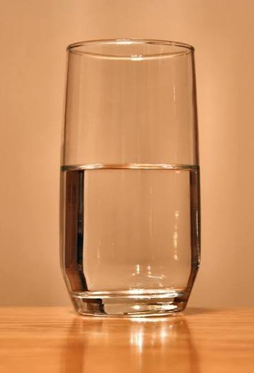 Note18Kaff4ine's tweet photo. Hey im bored let's argue about this half filled cup https://t.co/HJqbu2sSC2