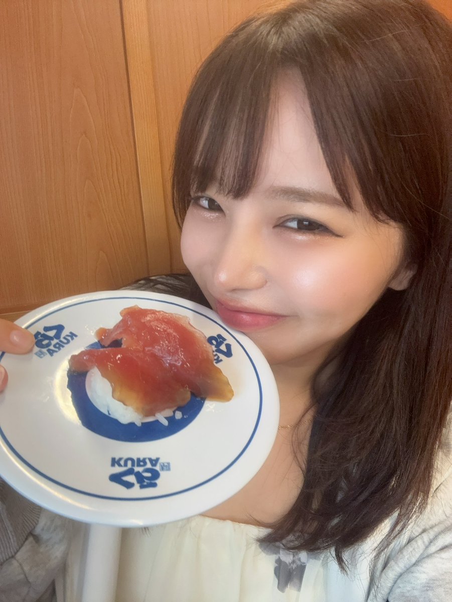 yua_fucuda's tweet photo. 今日もお疲れさま😌

明日もみんなの心が晴れますように☀️ https://t.co/WX58HimsSx