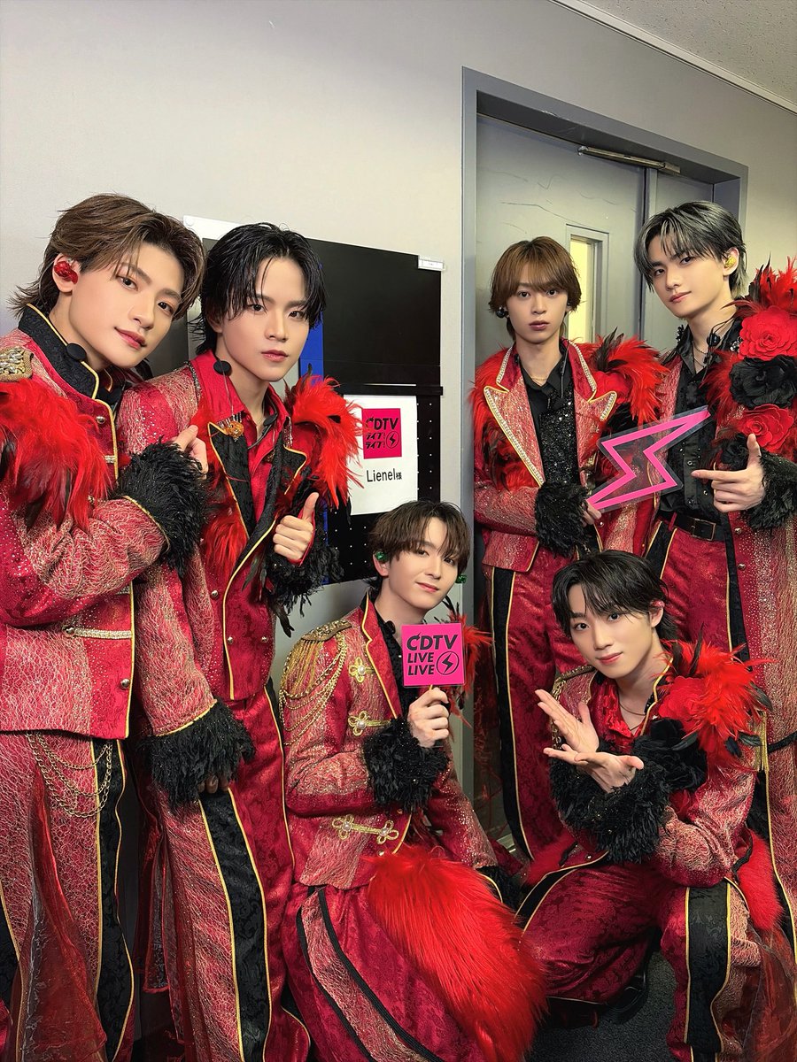 Lienel_official's tweet photo. ＼ありがとうございました！／

TBS『CDTVライブ！ライブ！』
#Lienel が初出演いたしました！

メジャー2ndシングルより
#Lienel「 愛のダバダ 」を
フルサイズTV初パフォーマンス🌹✨

「愛のダバダ」𝐌𝐮𝐬𝐢𝐜 𝐕𝐢𝐝𝐞𝐨
https://t.co/YGWgUjBEKd

@TBSCDTV
#CDTVライブライブ
#リエネル_愛のダバダ