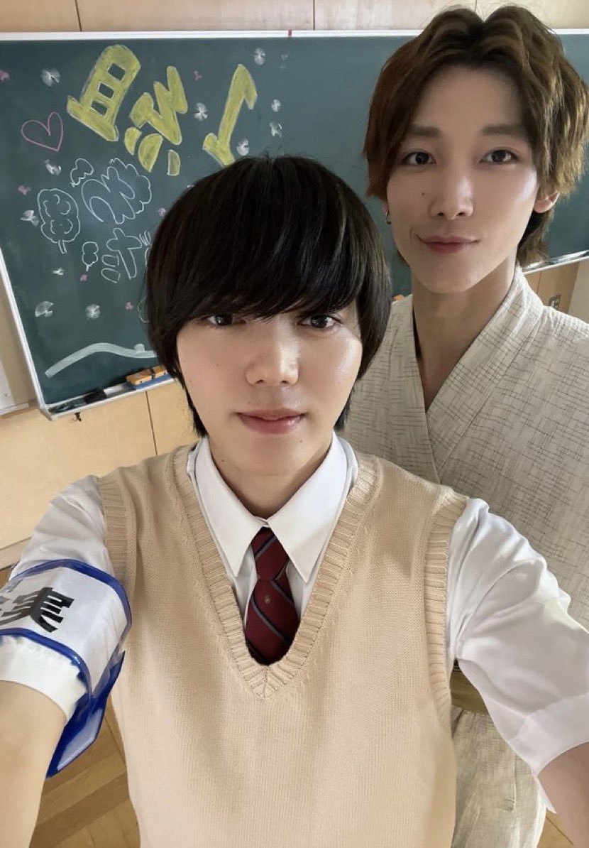 nichye_'s tweet photo. 🐇🐕 https://t.co/NnrrSlOSGm