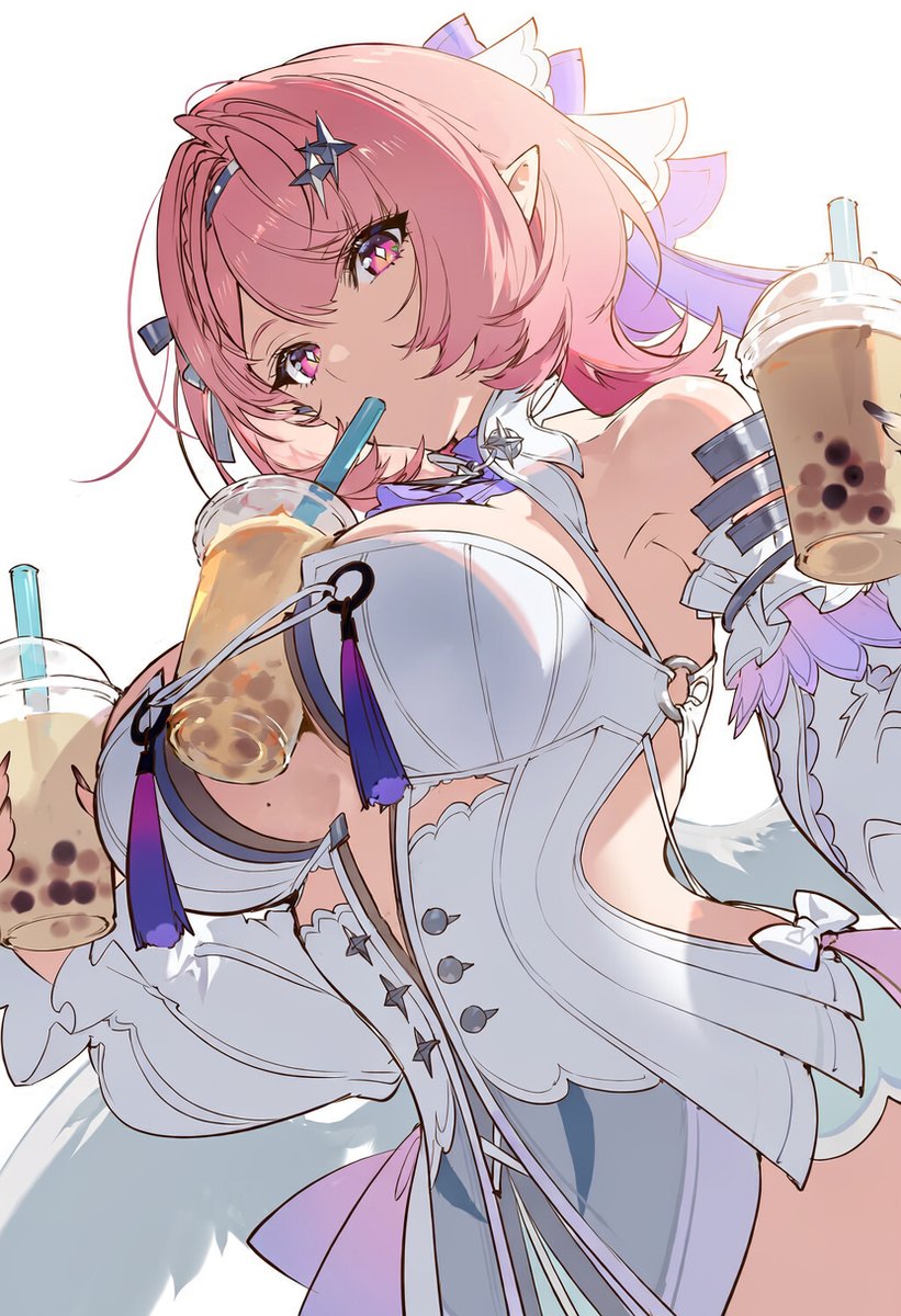 oshitsuji's tweet photo. レミエールとティーミルク×３ https://t.co/CpyaOmIoQS