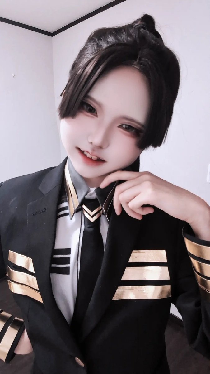 haru_2min's tweet photo. [Cosplay/🇯🇵3️⃣]

“  3、2、1。
               良かった、生きてて。  ”

 #神守舞台文学 https://t.co/xWCjmMbES8