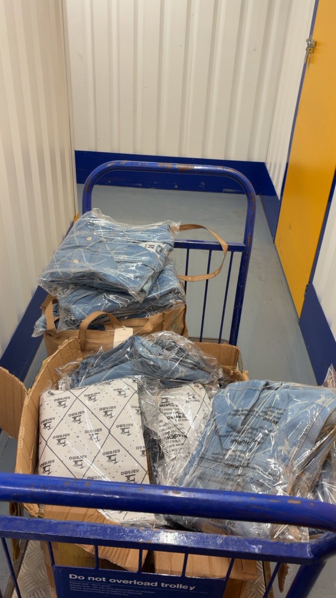 cr8tivefactory's tweet photo. Global distribution https://t.co/PxODDLX06I