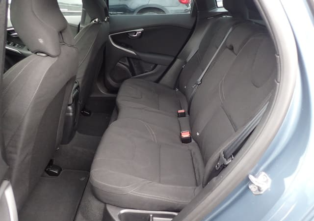 sanyushakira256's tweet photo. 2014 VOLVO V40 T4
(Ready to be imported from Japan to Uganda)

Petrol / 1,500cc/ 83,551 km  / 2WD /5 seater 

Initial deposit: 6M

Total landing cost: 33M (taxes inclusive)

📞 0742949854 📍 Kyambogo opposite passport collection office https://t.co/KADJhpGYZI