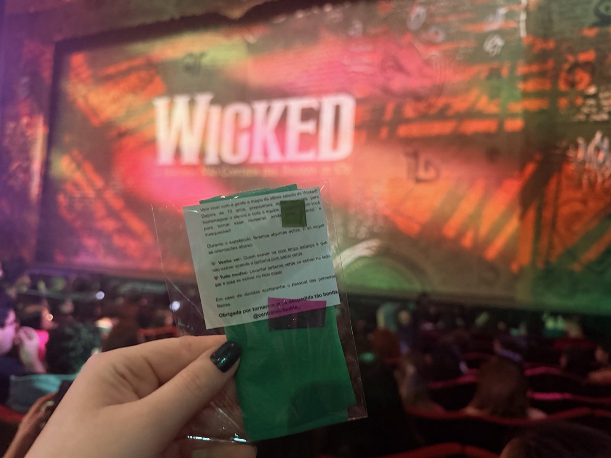_PathyFernandes's tweet photo. Obrigada Wicked , Fabi bang e Myra Ruiz
Aguardando minha fotinho com elas!
#myraruiz #fabibang #wickedrio https://t.co/6BJb1K2rro
