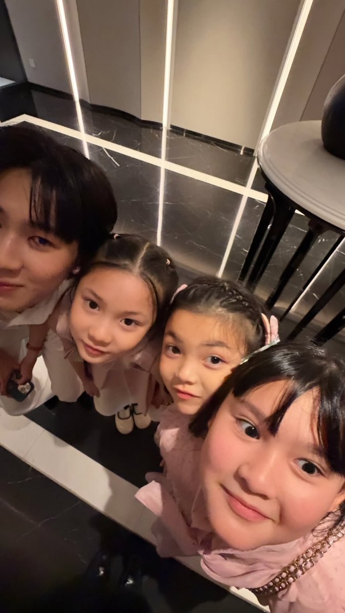 namwhxnn's tweet photo. ครบแก๊ง (4ร.) ริว เรย์ ริณ รัณ 🥹♥️

#rryjinnn https://t.co/cARa3gkfOz