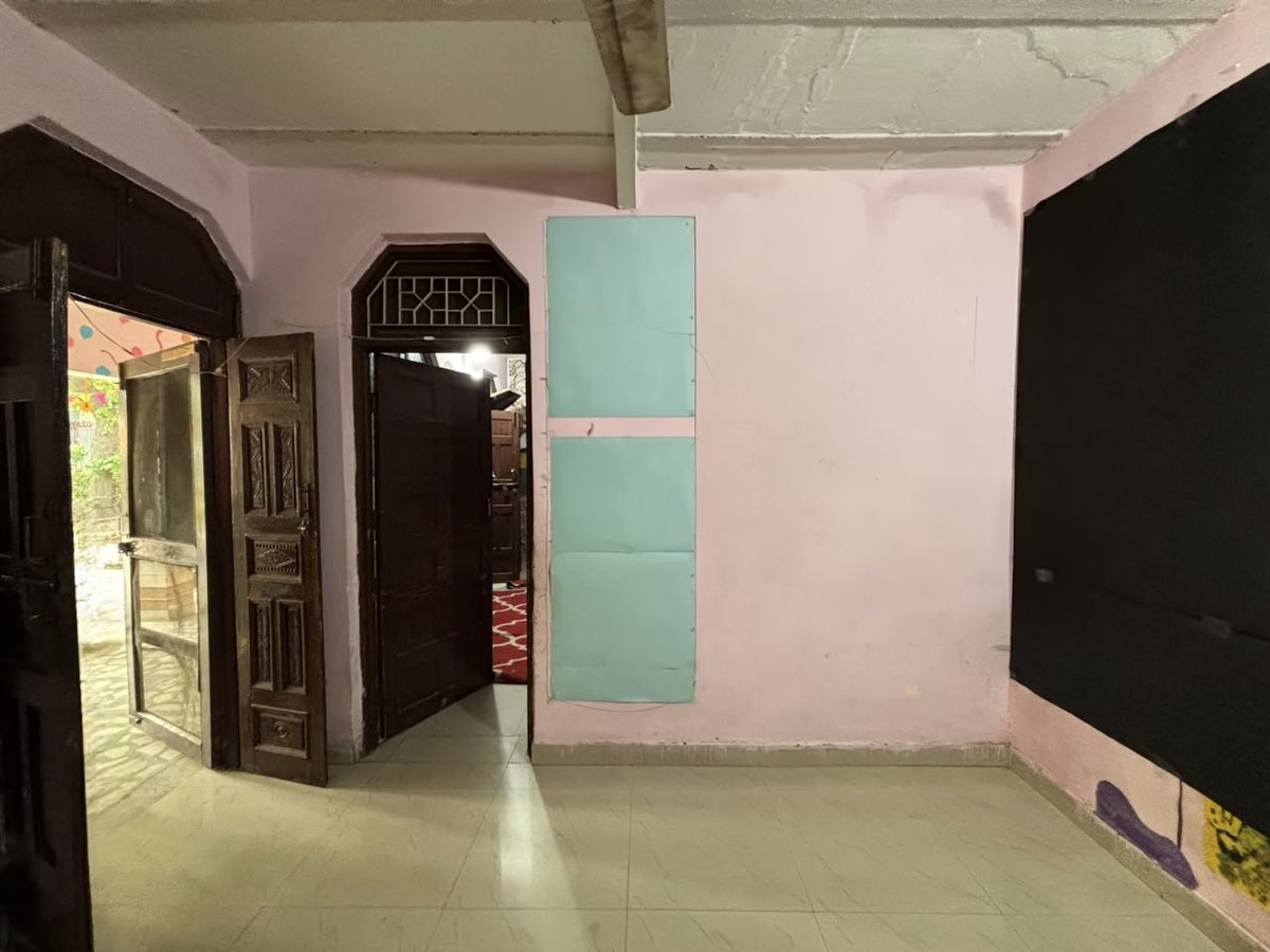 DallupurLibrary's tweet photo. This is just an empty room today. 

Soon it'll be Dallupura's first FREE library, a place of books &amp; learning. 

Help fill its shelves, pick a book or two from our Amazon wishlist and send directly to us. 

Wishlist link- https://t.co/xsSnIfAV3X

#DallupuraReads #RightToRead https://t.co/Ep2YFHC4jd