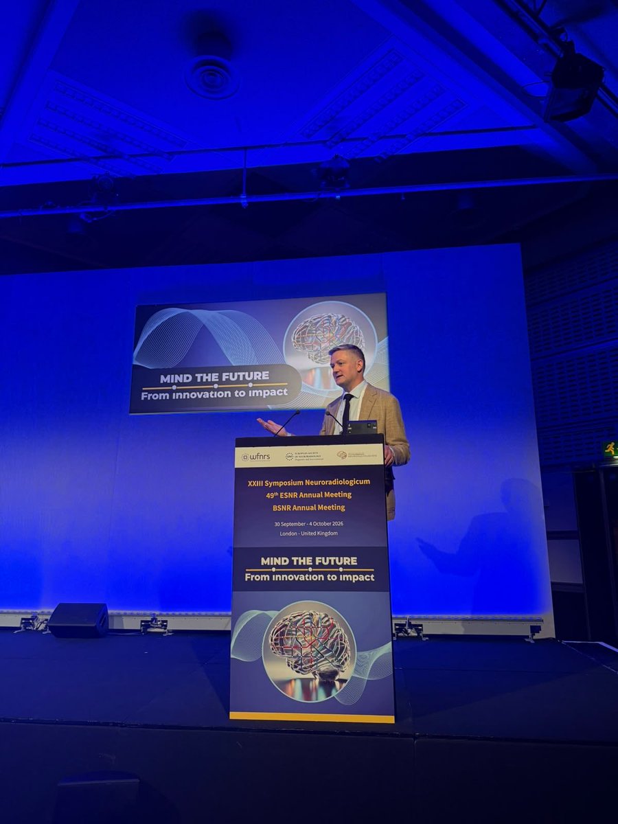 NeuroradLal's tweet photo. Packed morning CSF leak session @ESNRad @theBSNR @WorldFNRS 2026 London conference! Pleasure to speak alongside superstar faculty @Niklas_Luetzen @PeterGKranz &amp; surgical excellence from @Uniklinik_Fr Amir El Rahal. Phenomenal to see interest from neuroradiologists growing!✨👏 https://t.co/XvqGGRGWHm