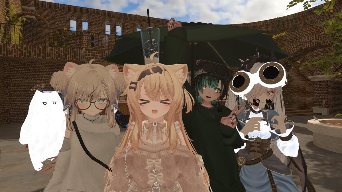 mattun_vrc's tweet photo. 昨日の同期会！
最後の集合写真僕センターすぎておもろい https://t.co/nYaQYuffMv