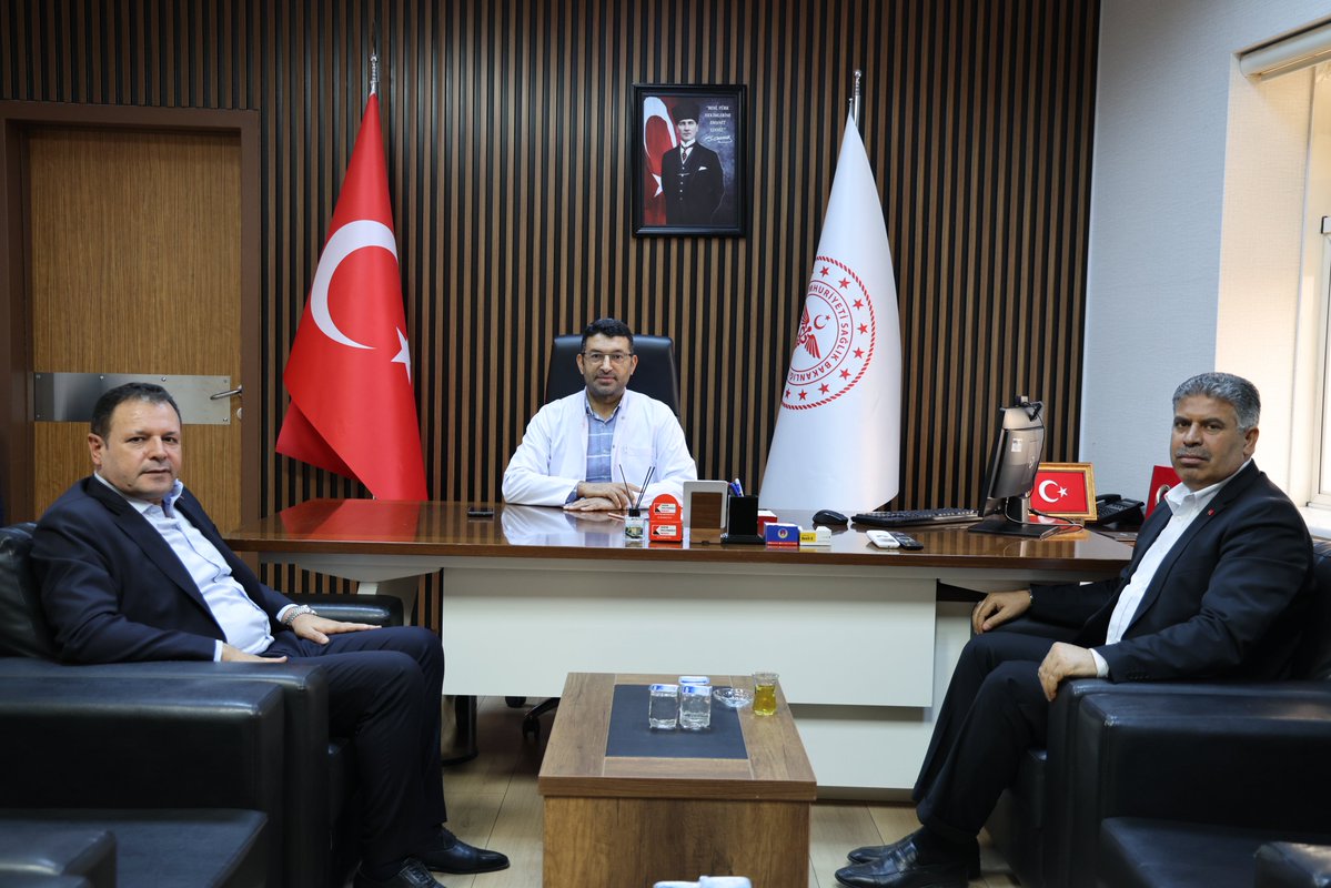 mdoganyetim's tweet photo. Şanlıurfa Eğitim ve Araştırma Hastanesi Başhekimliğine görevlendirilen Ahmet Güzelçiçek ile bir araya geldik.

Ziyaretimizde , yeni görevi dolayısıyla hayırlı olsun dileklerimizi ileterek hastanenin çalışmaları ve sağlık hizmetlerine ilişkin görüş alışverişinde bulunduk.

Ahmet Güzelçiçek’e nazik ev sahipliği için teşekkür ediyor, yeni görevinde başarılar diliyorum.

@Sanliurfaeahh @sanliurfatso @komiteleri @TOBBiletisim @RHisarciklioglu