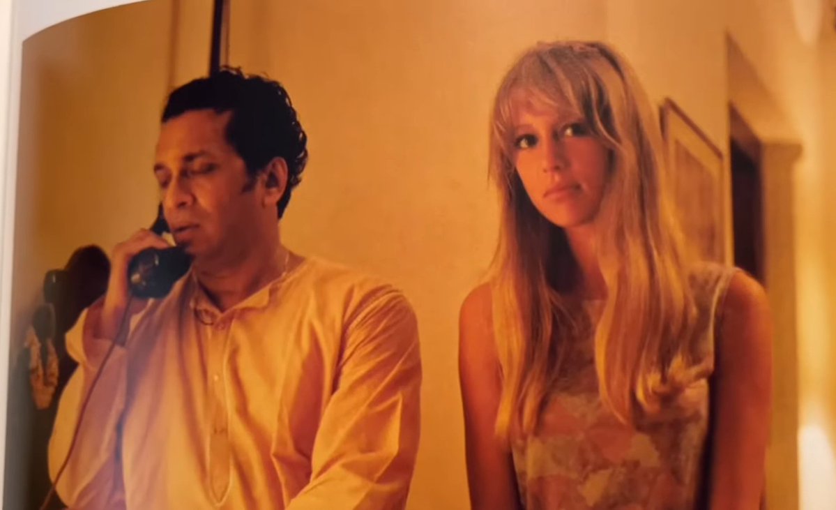 findtheture's tweet photo. Pattie Boyd in India(1966 &amp; 1968),from George's new book https://t.co/ZBzNEZwaf0