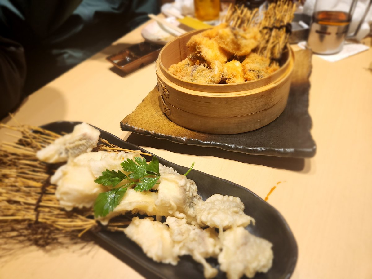 Average_Virtual's tweet photo. オレビバメンバーで朝から釣り行ってきた！
なんやかんやで2匹釣れたり皆でご飯食べたりで楽しかったー！！！ https://t.co/dx1X2OwnKz