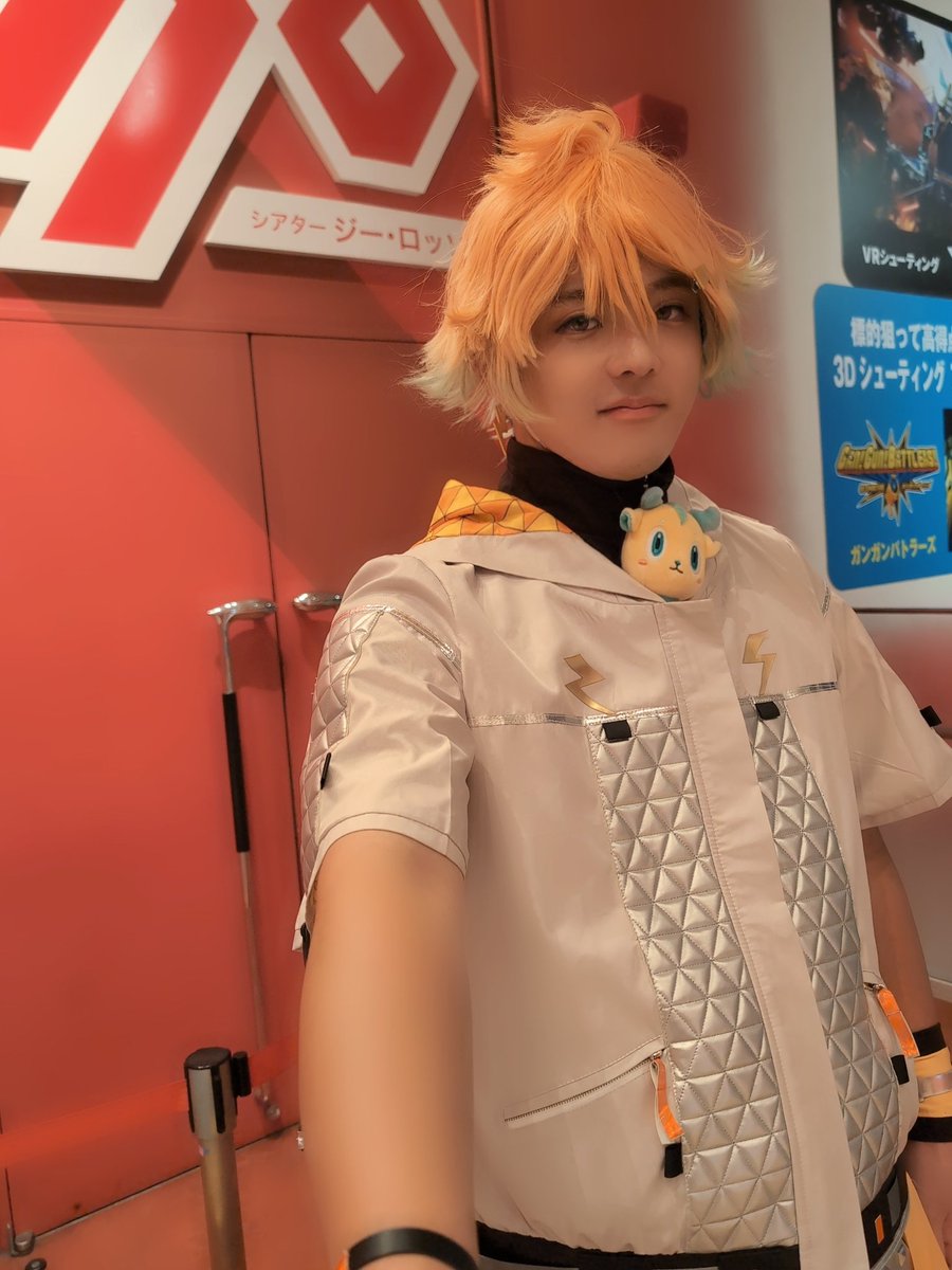 fukkaruDK's tweet photo. Cosplay
🌈🕒 / 🌩️🦒

お出迎えグリしてきた😭✨✨(捏造)
 ︎︎ https://t.co/4mHoVxZsbM