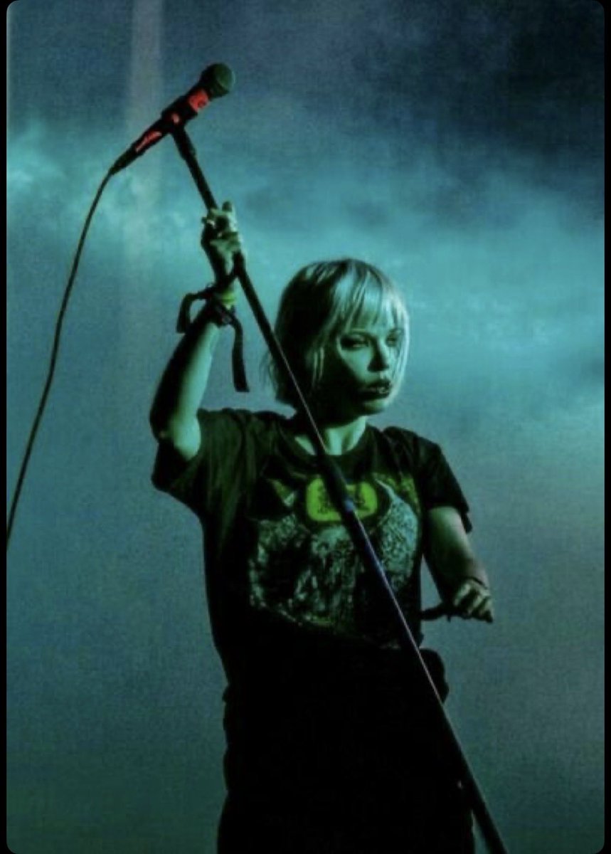 n4blhy's tweet photo. Alice vibe
#aliceglass #crystalcastle #cc https://t.co/iR27cdRt1N