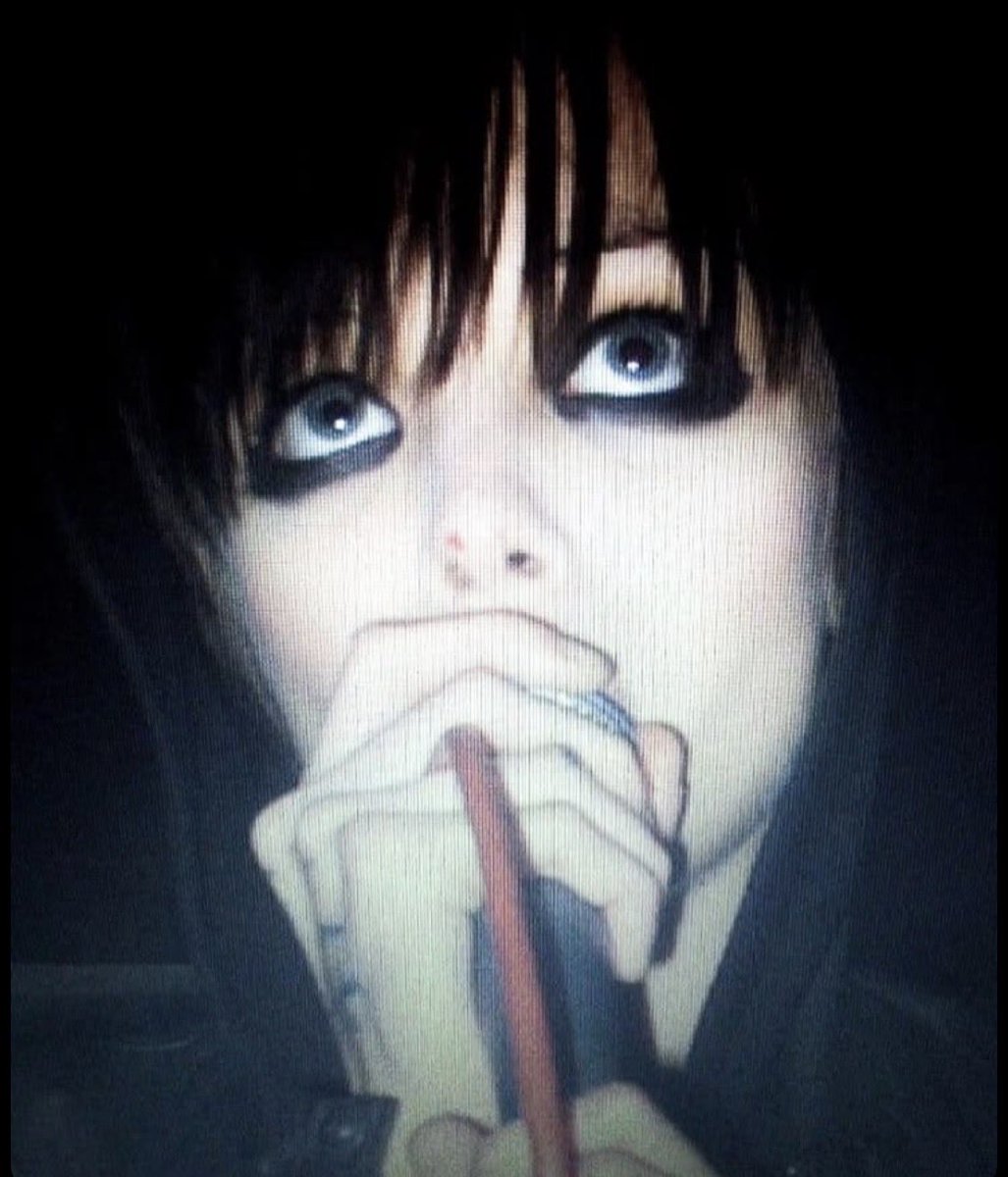 n4blhy's tweet photo. Alice vibe
#aliceglass #crystalcastle #cc https://t.co/iR27cdRt1N