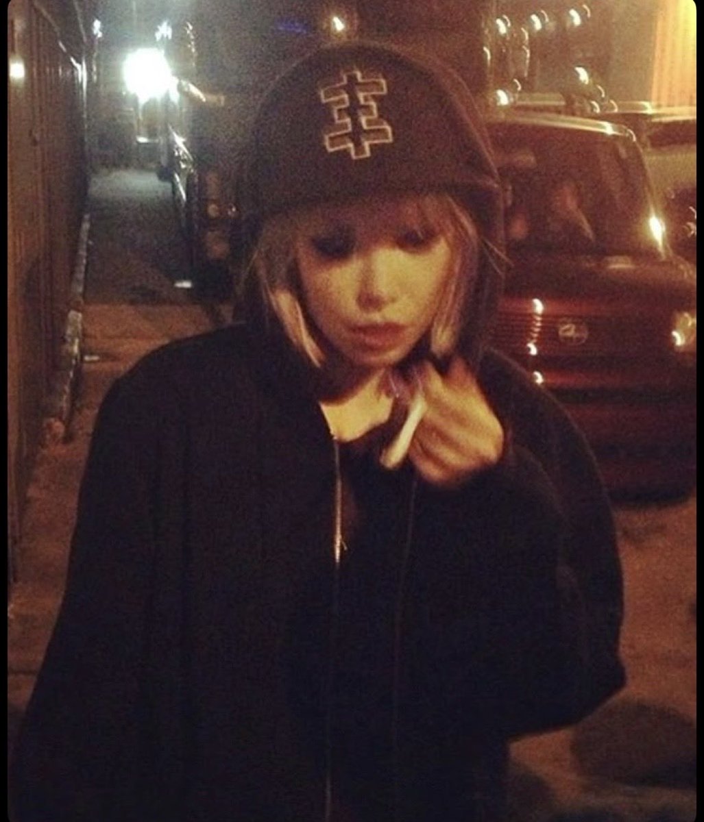 n4blhy's tweet photo. Alice vibe
#aliceglass #crystalcastle #cc https://t.co/iR27cdRt1N