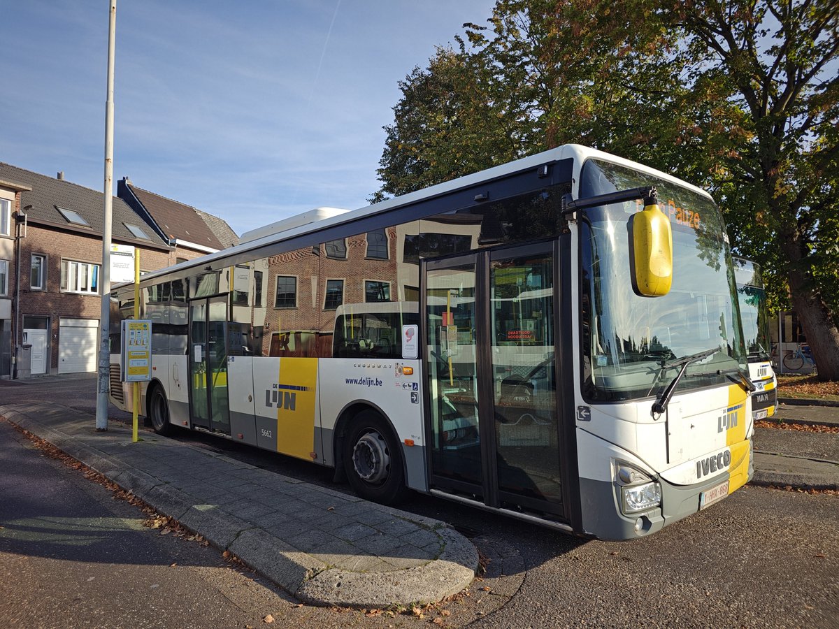 krisvl_70's tweet photo. Fijne namiddag 🙂🌞🚍

#delijn #publictransport #openbaarvervoer #busdriverlife #happybusdriver https://t.co/pCtwZ6qP5l