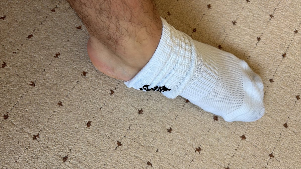 TurkishDom01's tweet photo. #WhiteSocks #MaleFeet #GayDom #FinDom #Turkishgay #Gayarab #Money #Gay4Pay #Sneakers #Sniff #Gay #Feet #GayFeet #Foot #FeetSlave #HairyLegs #GaySocks https://t.co/fmlfDinko4
