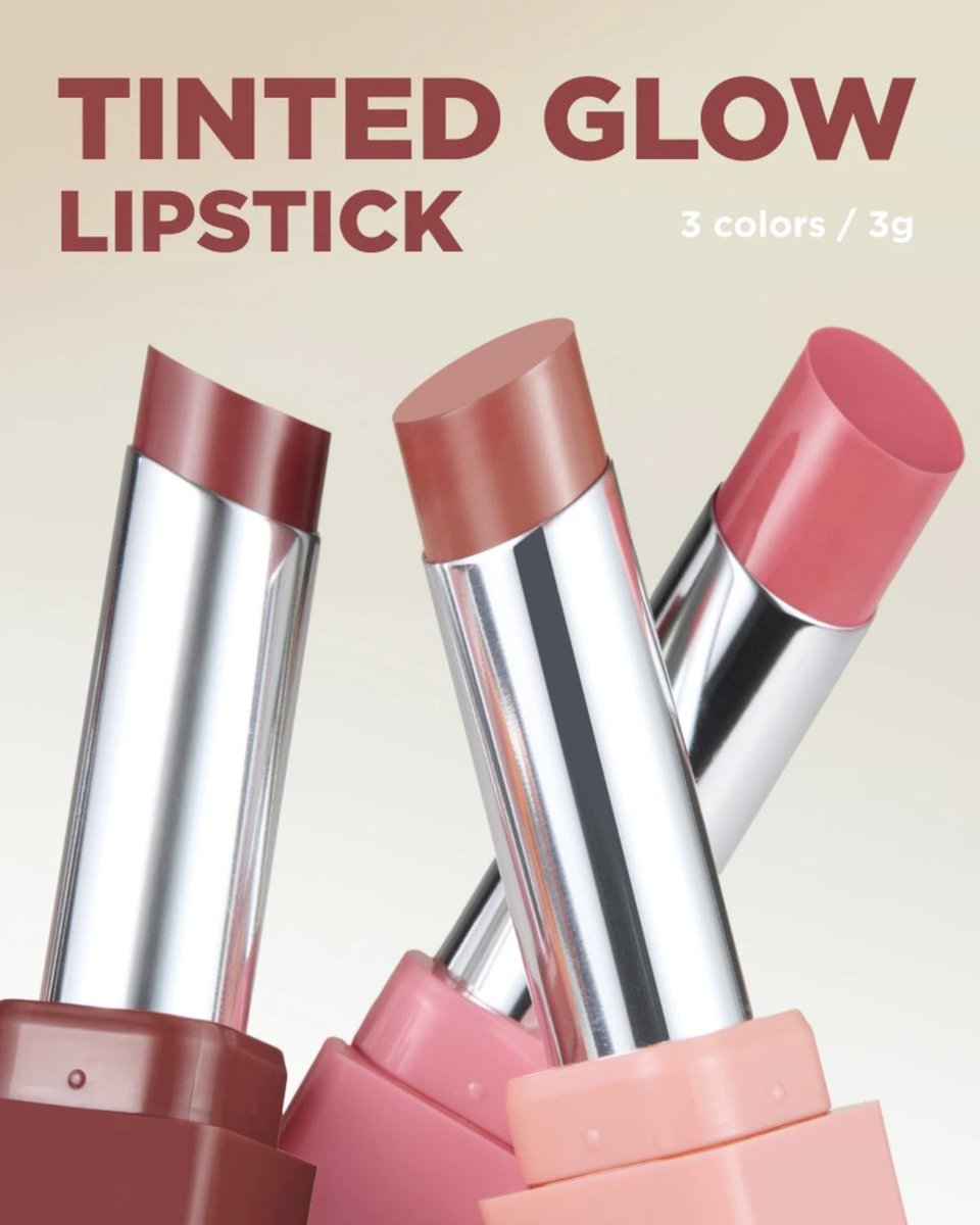 dreamsong_cos's tweet photo. 본셉 틴티드 글로우 립스틱 3 colors
10/6(화) 오전 9시 다이소몰 출시 💄
(* 제품 각 5,000원)

틴트를 녹인 듯한 선명한 컬러와 투명한 광택이 오래 지속되는 컬러프루프 립스틱

01 누드 바 - 데일리 누드 핑크
02 캔디 바 - 라이트 캔디 핑크
03 로즈 바 - 뉴트럴 로즈 https://t.co/ONBstCzDGX