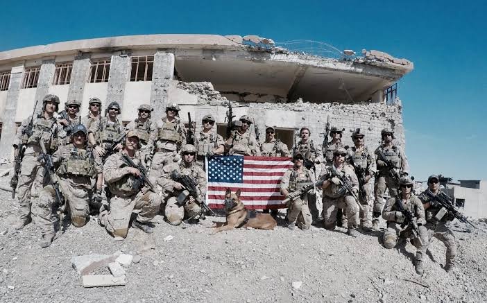 zeeshanzac09's tweet photo. U.S. Navy SEALs have consistently deployed to the Middle East to conduct counter-terrorism, maritime security, and direct-action operations alongside regional partners. In both Iraq and Syria, SEAL teams have worked closely with conventional and local forces . https://t.co/dppxitzROe