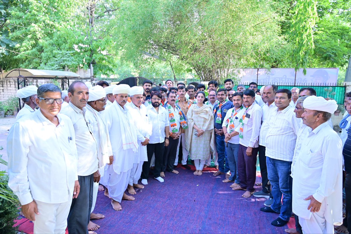 DivyaMaderna's tweet photo. आज जोधपुर आवास पर आए कार्यकर्ताओं एवं आमजन से मुलाक़ात।

📍 जोधपुर https://t.co/db73YtebbZ