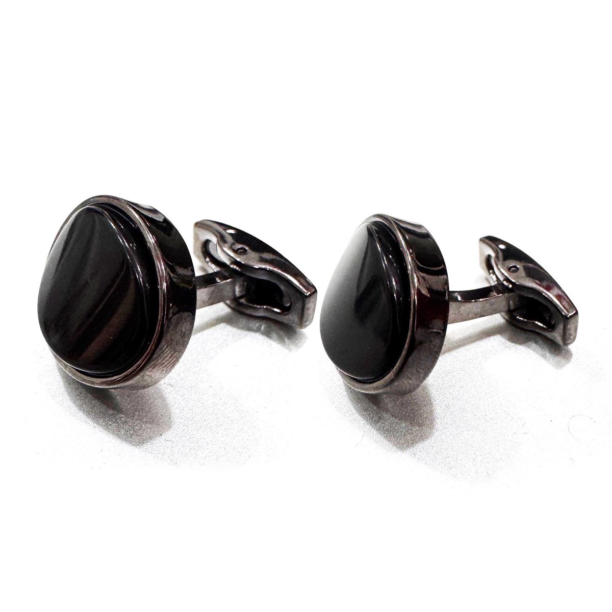 modelagos20's tweet photo. Black Onyx Teardrop Cufflinks

Buy 2, get 5% off | Buy 3, get 7.5% off | Buy 4+, get 12% off. Shop now: https://t.co/She7yYU1ra | WhatsApp https://t.co/oWRAkzL58N