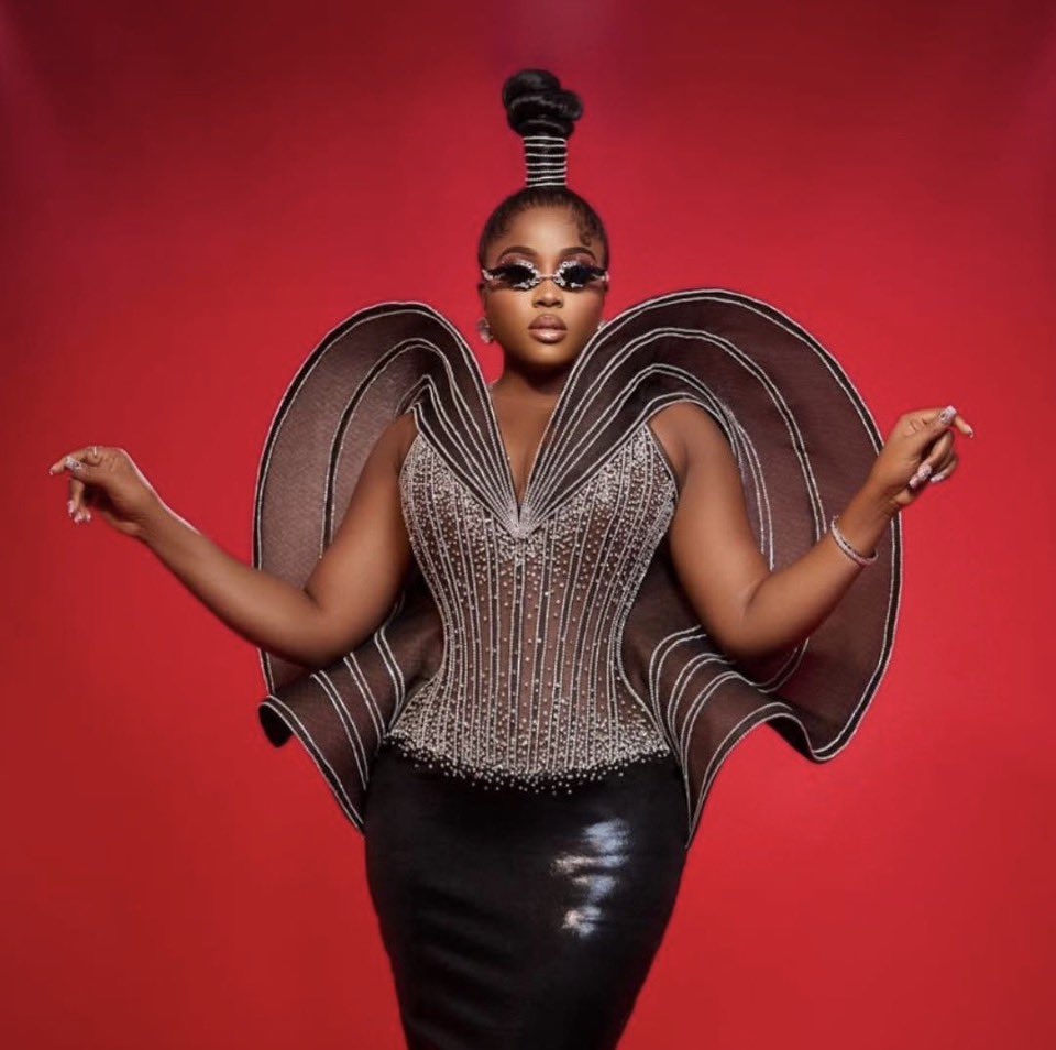 EmmanuelIkzh's tweet photo. WHO WORE IT BEST?
BellaNaijaβs 20th Anniversary red carpet was a full-on fashion battle! πβ¨
Veekee James π Mercy Eke β both came to make a statement, but only ONE can take the crown. π
Who gets your vote? ππ½
#BellaNaija20 #VeekeeJames #MercyEke #Fashion https://t.co/YpEFTbS4bh