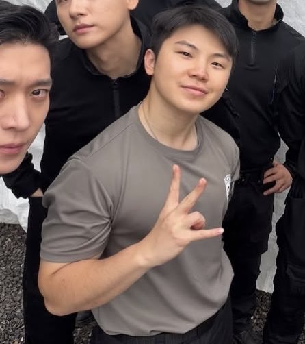 xhowoorain's tweet photo. OH FUCKING BIG BIG BIGG https://t.co/vJAEu2X0p6