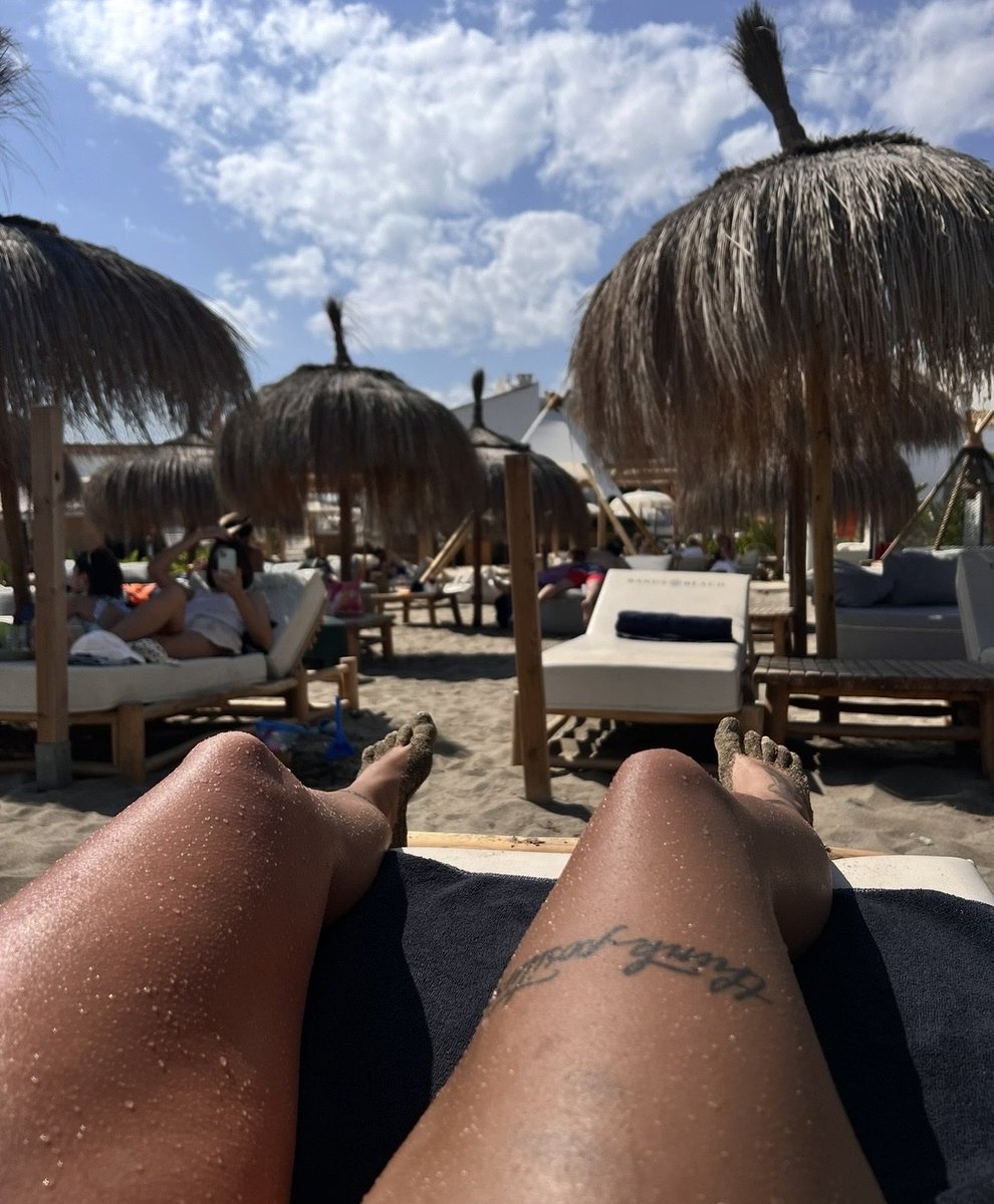 PearlSteps's tweet photo. #love  #feet #footmodel #pedicure #PearlSteps https://t.co/vrrqWmiKZT