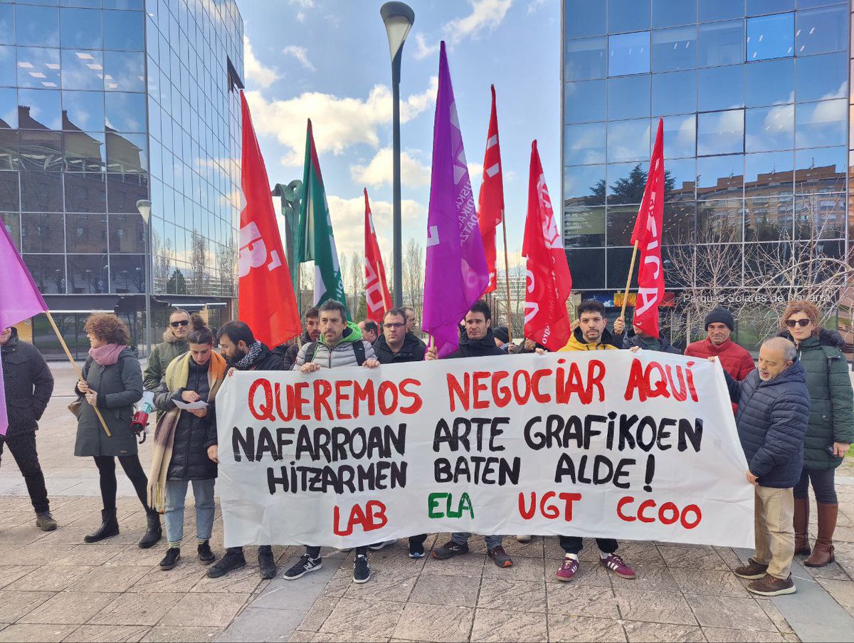 LABsindikatua's tweet photo. ❌ Estatu mailan argitaratu berri den grafikagintzako hitzarmenak Arabako eta Nafarroako sektoreko langileen prekaritatea betikotzen du

Euskal Herrian lan egin eta erabakitzeko esparruak lan-baldintza hobeak lortzeko aukera emango luke

#HemenErabaki

🔗 https://t.co/GEnUlW8Sbi https://t.co/GwoXzqfYs7