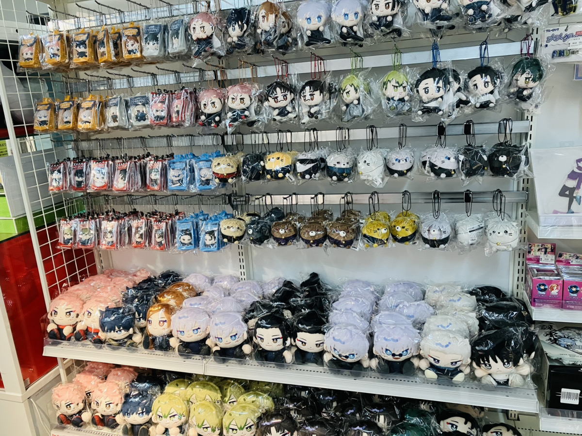 amiami_bukuro's tweet photo. 【#あみあみ池袋miniフェアグッズ店】            

エイコー様の

「アニメ『呪術廻戦』5周年 もにふぇ」
「アニメ『呪術廻戦』5周年 ホウセイロマン」
「アニメ『呪術廻戦』5周年 にゃんころず」
「TVアニメ『呪術廻戦』「死滅回游」ちまりんず」

各種入荷しました♪

明日、10/6開店より販売いたします✨
皆様のご来店を心よりお待ちしています♪

#呪術廻戦　#JujutsuKaisen