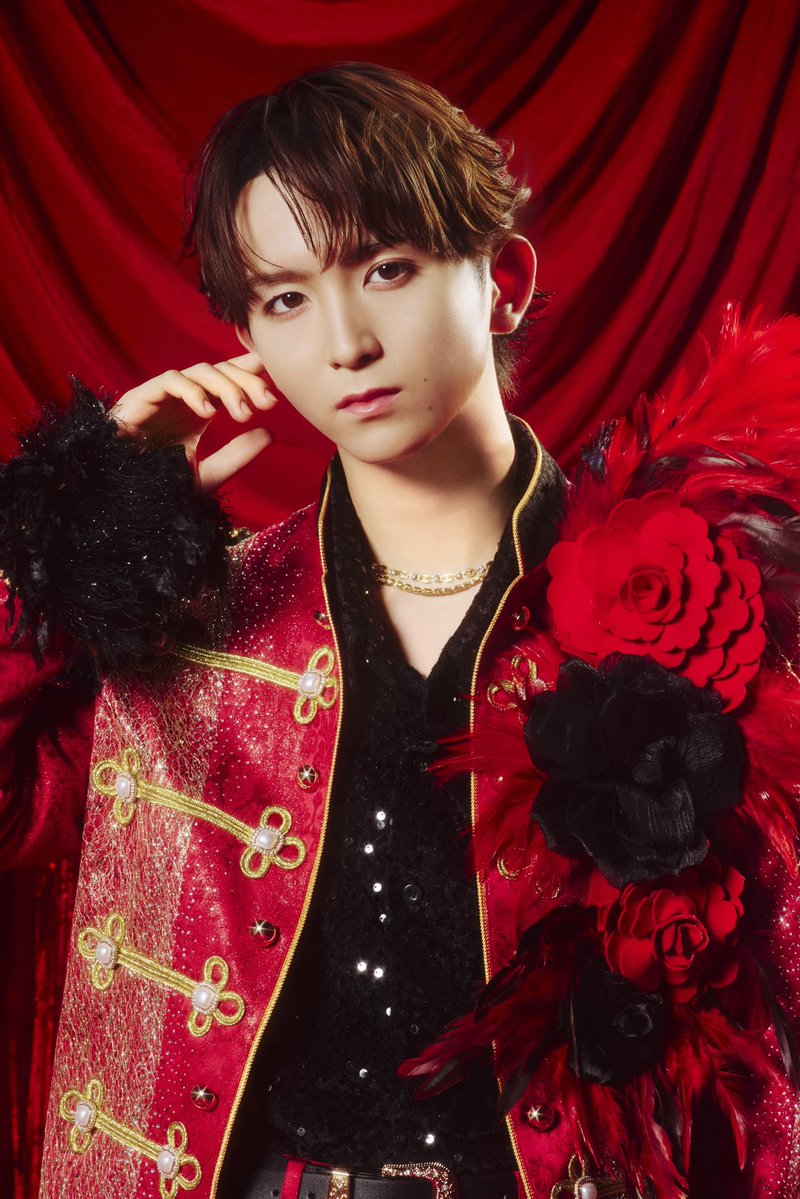 Lienel_official's tweet photo. ＼⚡️#CDTVライブライブ⚡️／

メジャー2ndシングルより
#Lienel「 愛のダバダ 」
パフォーマンスを披露しました🌹✨

#高岡ミロ （たかおかみろ）
東京都出身
2006.10.3 / 20歳
メンバーカラー💚

📣MC＆盛り上げ隊長!!
https://t.co/ykaC9TqXaB

@TBSCDTV
#リエネル_愛のダバダ https://t.co/dPmiF5nL5a