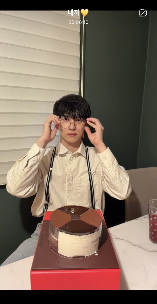 fbaanw's tweet photo. 커엽네 https://t.co/Z6svGld9NX