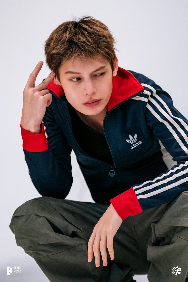 eomcoertis's tweet photo. This legendary look of James... Woah https://t.co/BSDxnRnjIk