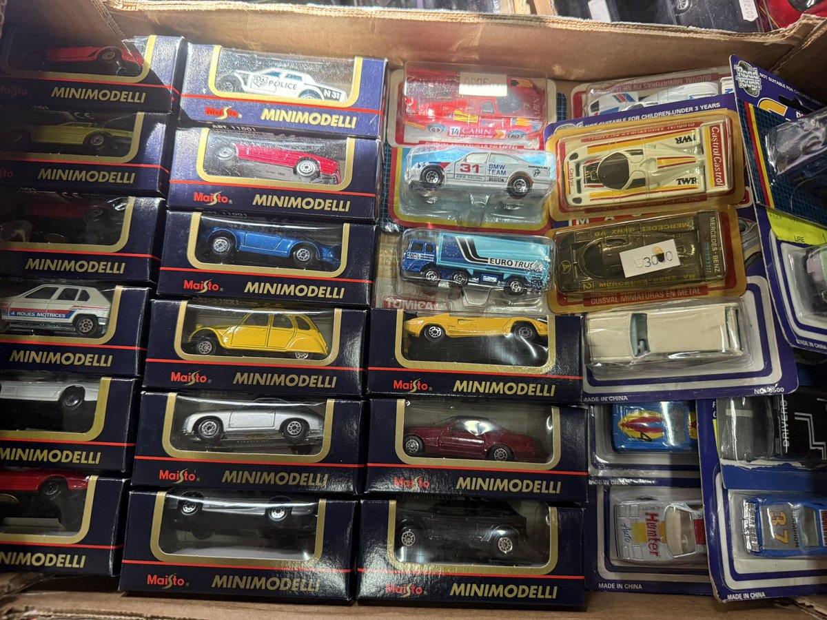 cars_tiny's tweet photo. Majorette Hotwheels tomica Maisto #tinycars #hotwheels #maisto #tomica #majorette https://t.co/qiwKqrgMVL