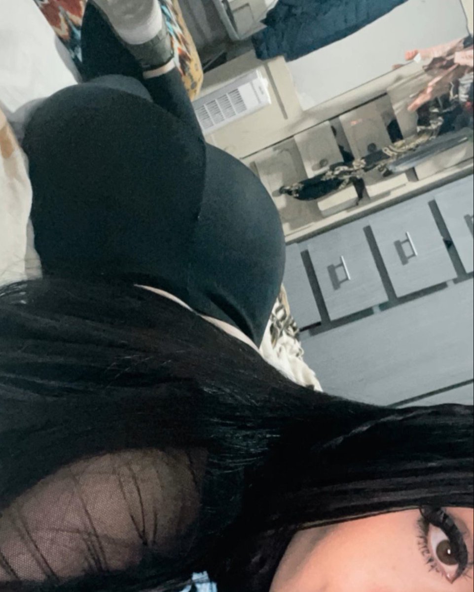 julissaroo7's tweet photo. Quien me transfiere 100 pesos,🔥 🥵 algún single para hoy😘 https://t.co/d6ZTXdAKz2
