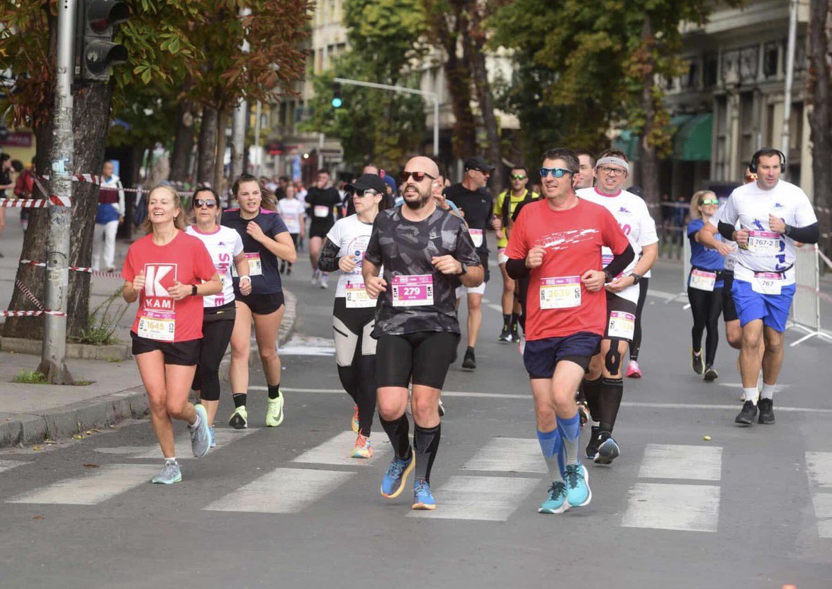 vml4o2's tweet photo. Скопје денес беше во знакот на трчањето! 🏃‍♂️❤️ Голем број учесници, позитивна енергија и одлична атмосфера ги исполнија улиците на градот за време на Скопскиот маратон. 🇲🇰

#Скопје #СкопскиМаратон #Македонија https://t.co/e9ziTIm2y9