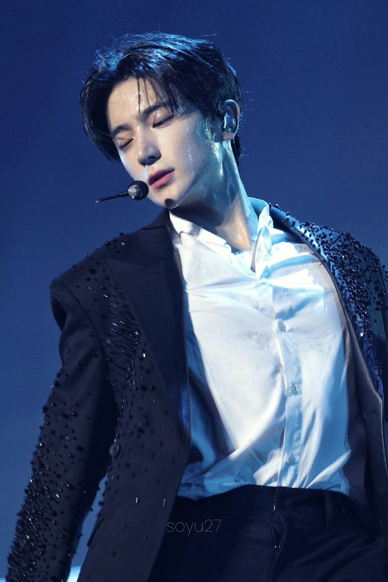 hyunjaesprite's tweet photo. GODHYUN. https://t.co/G0N6yRZ1KD